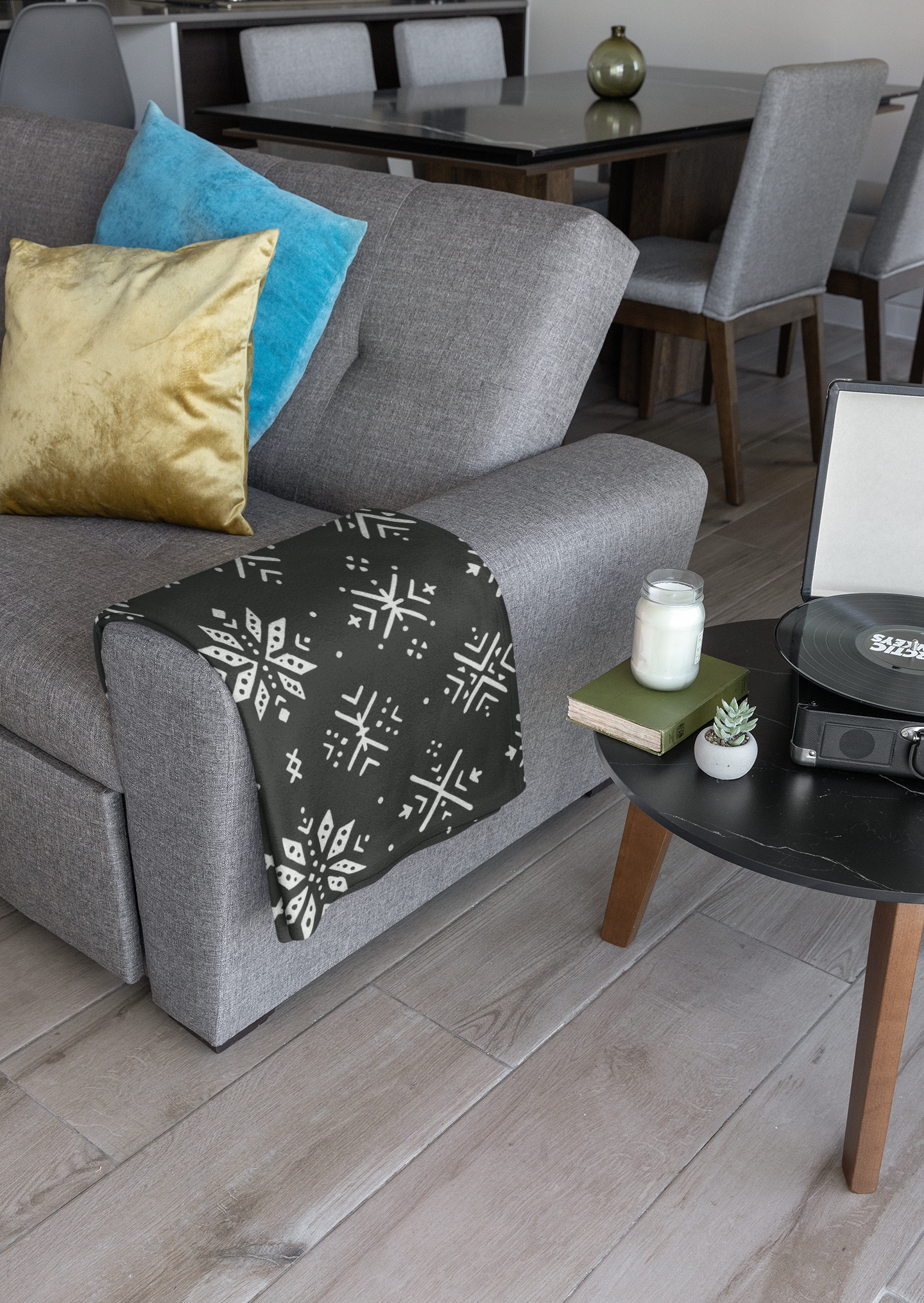 Throw Blanket with African-Patterned Snowflakes Design